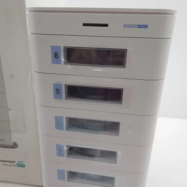 Tray stack side
