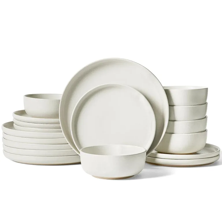 Famiware Milkyway 18-Piece Stoneware Dinnerware Set, Matte Beige White, photo 1